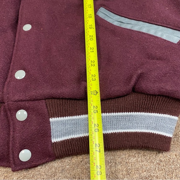 NEFF VARSITY BRUINS 🏈 🔥🔥 - Picture 8 of 8